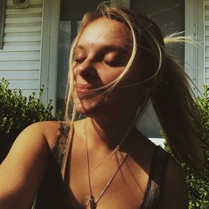 Meet your Posher, Alana